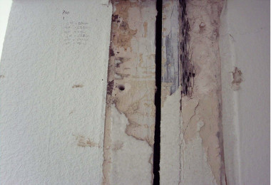 Dehnfuge im 4. OG nach der Hebung